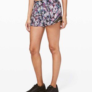 Lululemon hotty hot shorts 2.5 inch shorts in purple/blue/white floral pattern